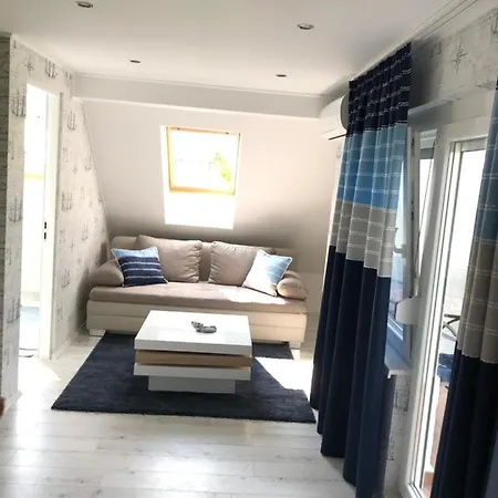 Central Apartman شقة بالاتونفوريد