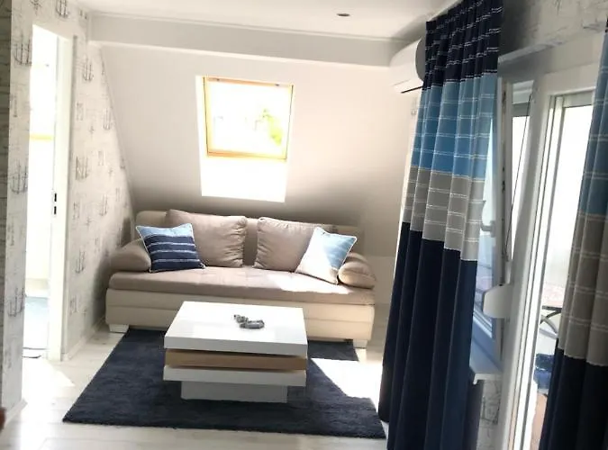 Central Apartman 公寓 巴拉顿菲赖德